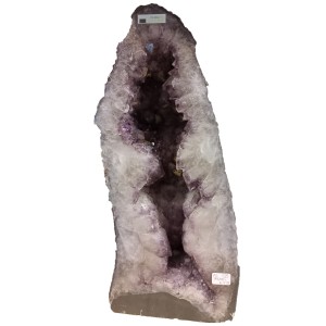 Amethyst Cathedral H:52 x W:23 cm W:29.100kg Amethyst Cathedral H:52 x W:23 cm W:29.100kg